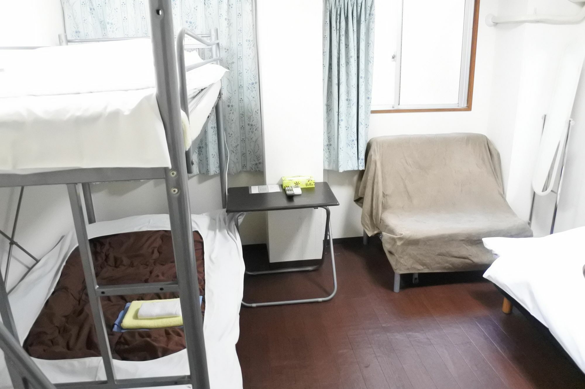 Mikado Albergue Osaka